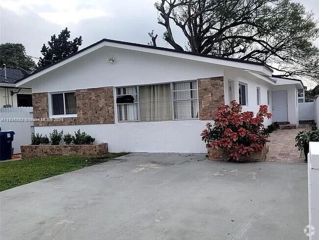 Building Photo - 2126 NW 47th St Rental