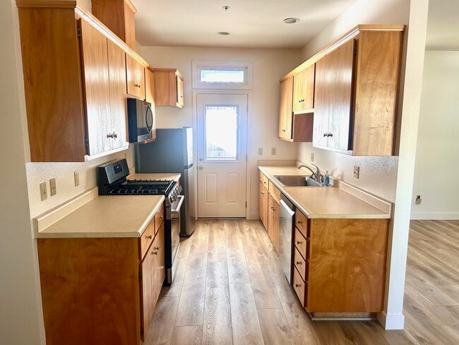 Photo - 426 Piper St