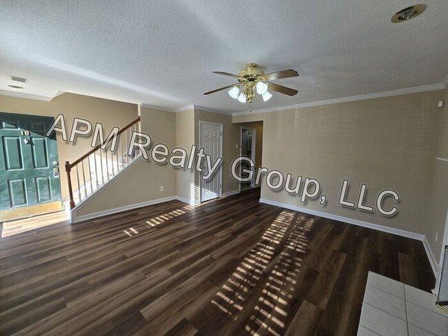 Building Photo - Great Polo Road location! Rental