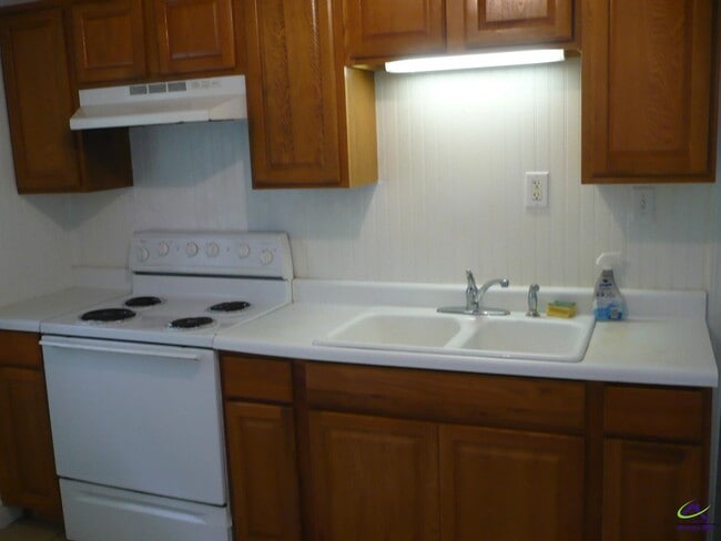 Photo - 1325 Laura Ave