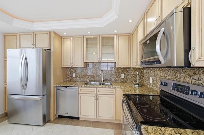 Photo - 800 SE 20th Ave