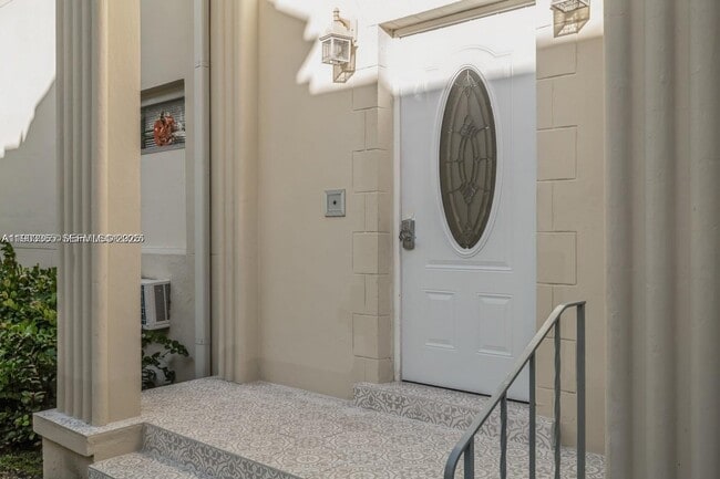 Photo - 23 Phoenetia Ave Unidad 1