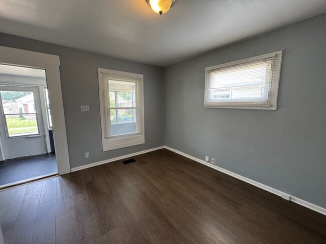 Photo - 1633-1635 E Kelly Unit 1635 E Kelly St