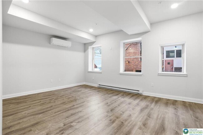 109 S Centre St Unit 3