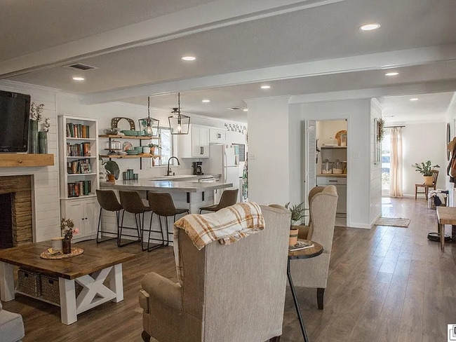 Photo - 2701 Huntington St