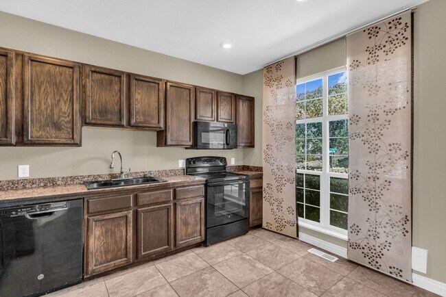 Photo - 3 Bed Draper Townhome with Views