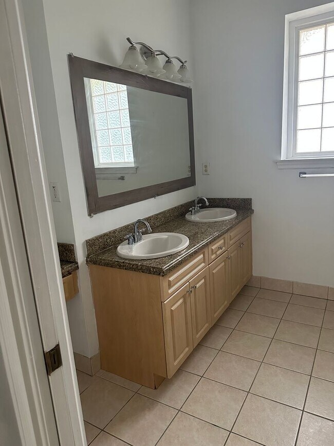 Photo - Large 3 bed 2 bath home, One car garage