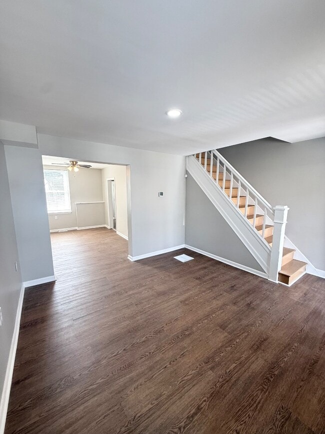 Photo - 3427 Ravenwood Ave