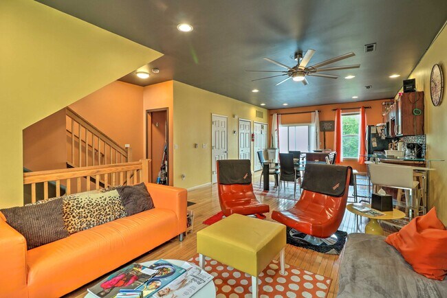 Photo - 7721 Woodward Ave