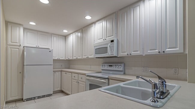 Photo - 28576 Alessandria Cir