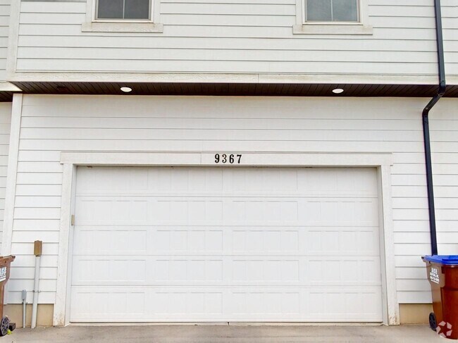 Building Photo - 9367 N Vernham Ln Rental