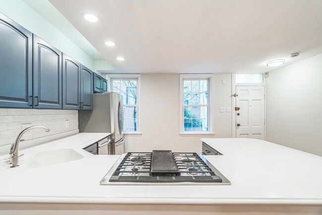 Photo - 1532 Naudain St