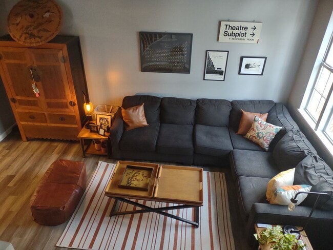 Photo - HURRY!! MOVE IN SPECIAL!!!! Extraordinary ...
