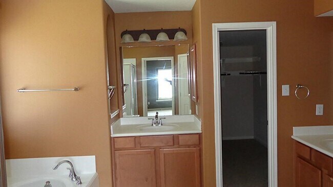 Photo - 21911 Canyonwood Park Ln