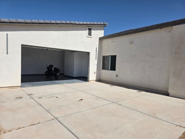 17187 S Avenue B 1/2