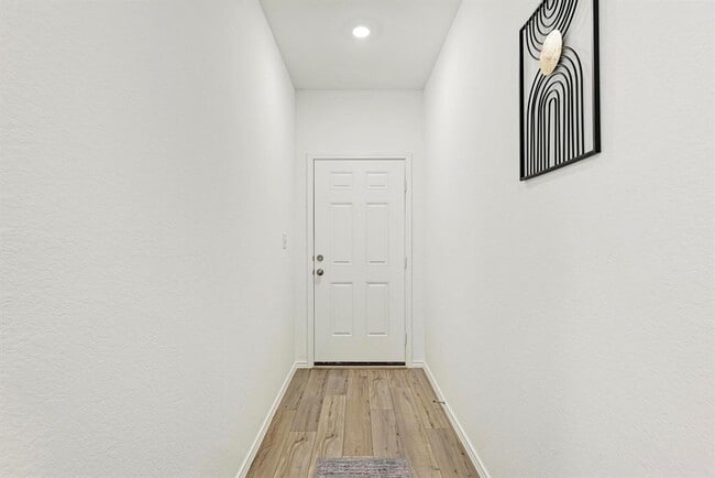 Photo - 526 Thunderstorm Ave