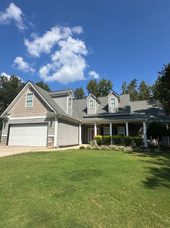 Building Photo - Single Family Home in Chestatee!