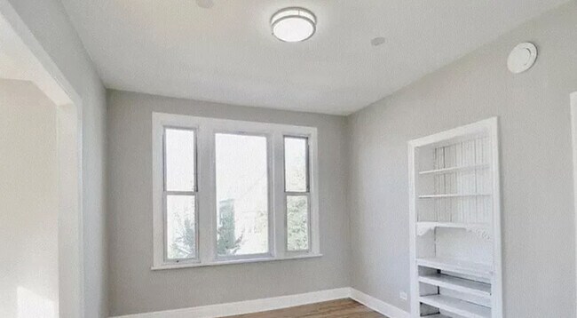 Photo - 3758 W McLean Ave Unit CH1