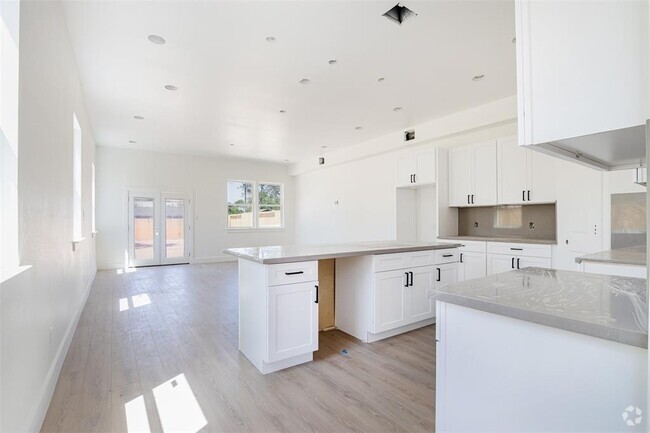 Building Photo - 9021 Spaulding St Rental