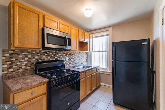 Photo - 673 N 11th St Unidad 2