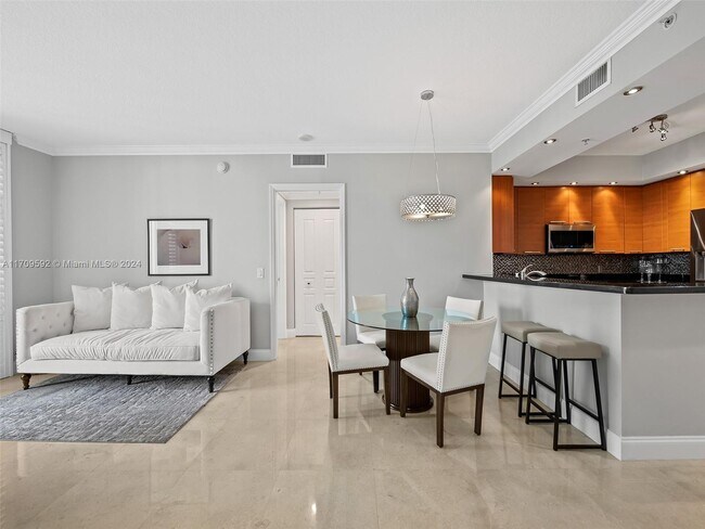 Photo - 350 SE 2nd St Unit #640