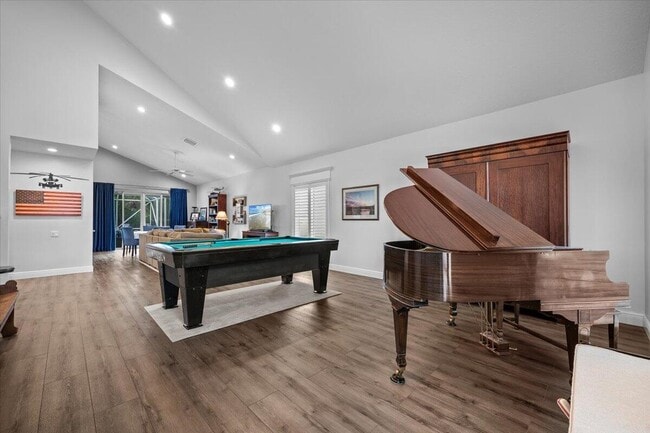 Photo - 83 Satinwood Ln