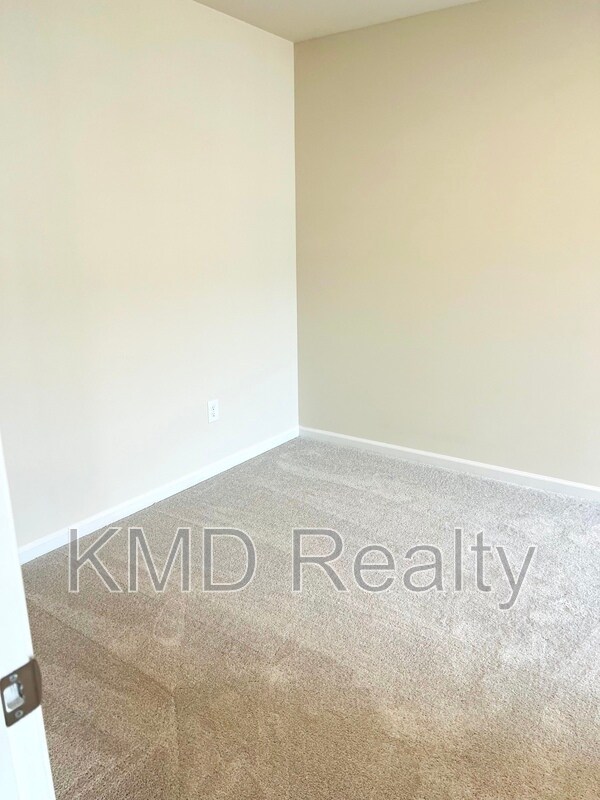 Photo - 15753 Country House St