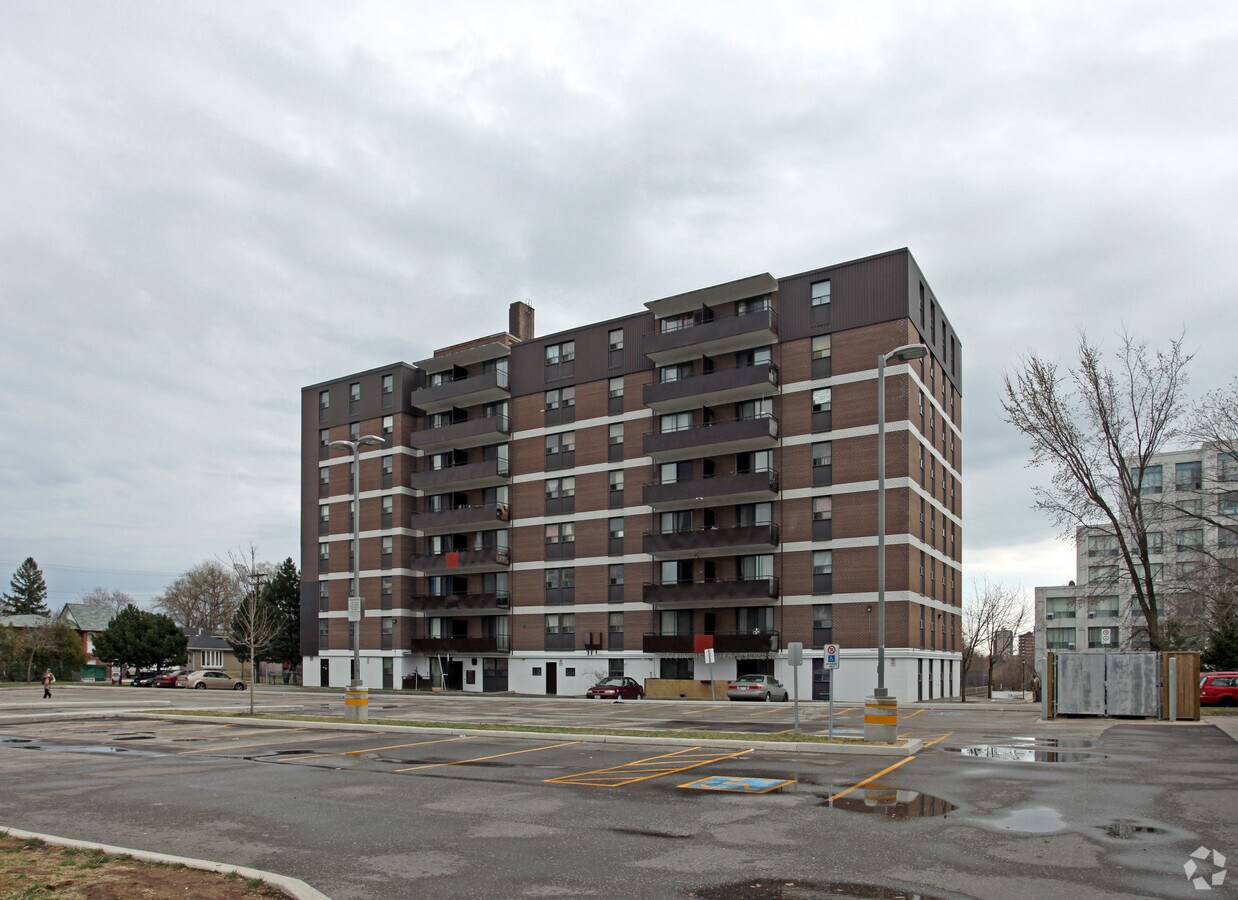 Photo - 35 Confederation Dr