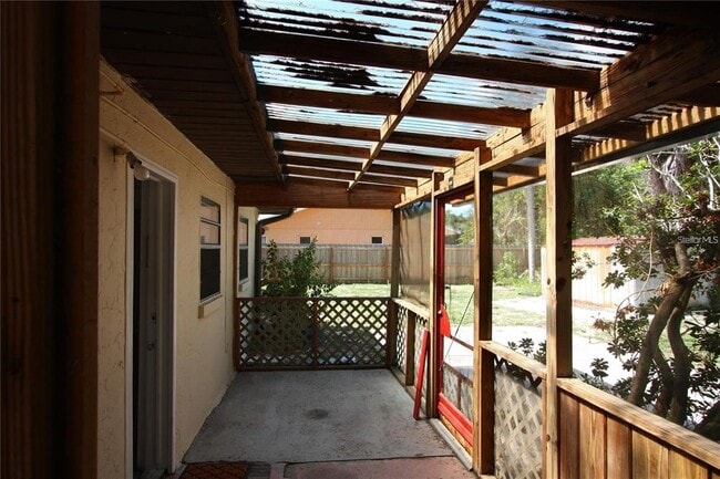 Photo - 615 Shore Rd Unidad 4