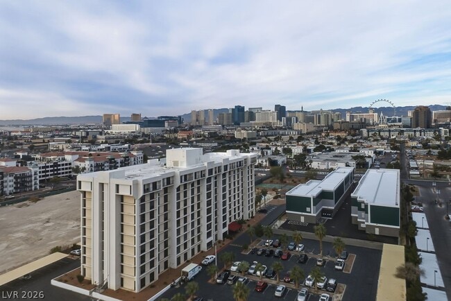 Building Photo - 3930 University Center Dr Unit 511