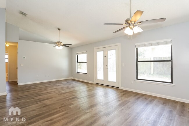 Photo - 2631 Moorsfield Ln