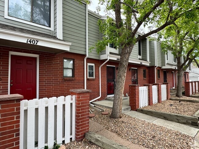 Building Photo - 7474 E Arkansas Ave Rental