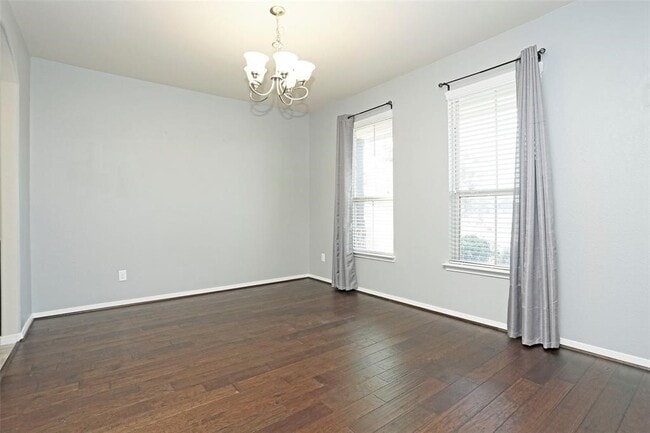 Photo - 9702 Massanutten Ln