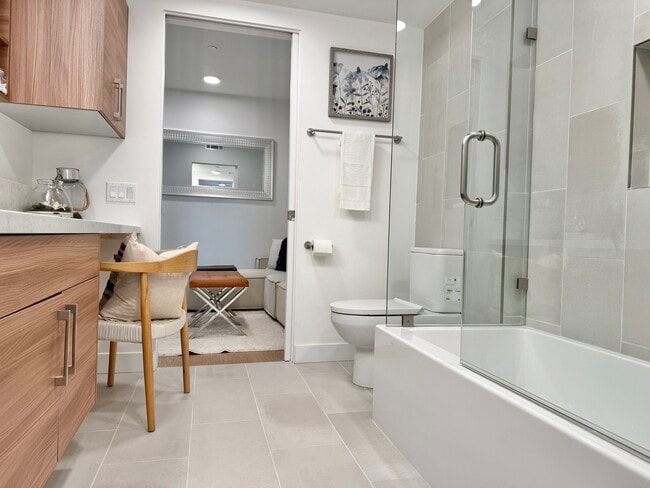 Photo - 8900 Ramsgate Ave Unidad 206