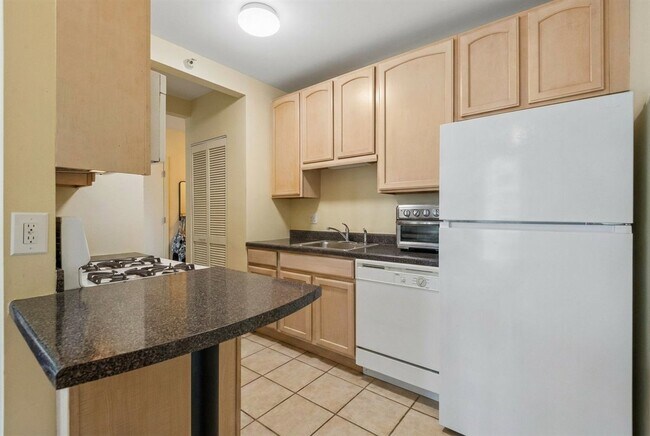 Photo - 630 N State St Unit 2001