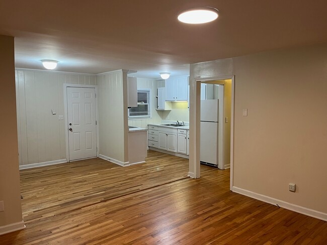 Photo - 4217 Colebrook Rd