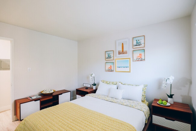 Photo - Niles Station