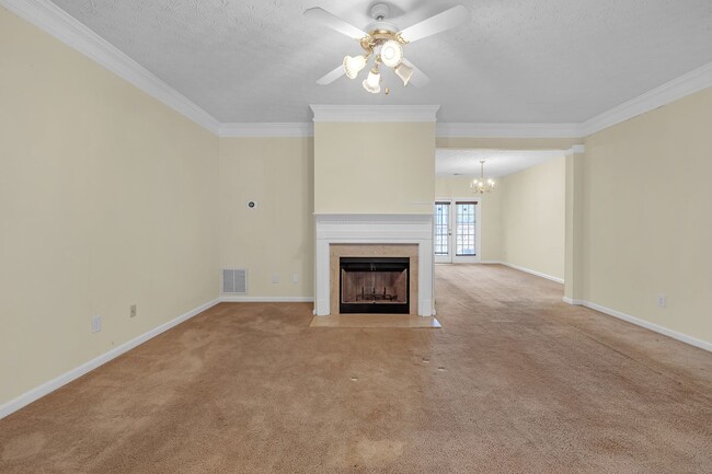 Photo - 5475 Hampton Ct