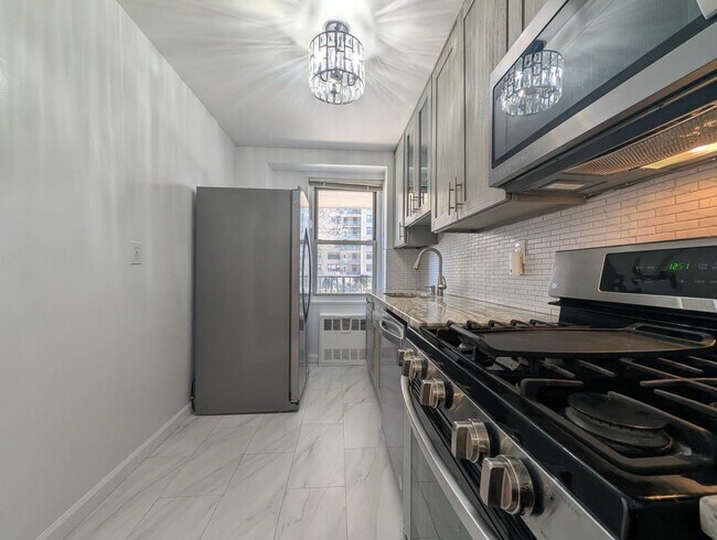 Photo - 225 St Pauls Ave