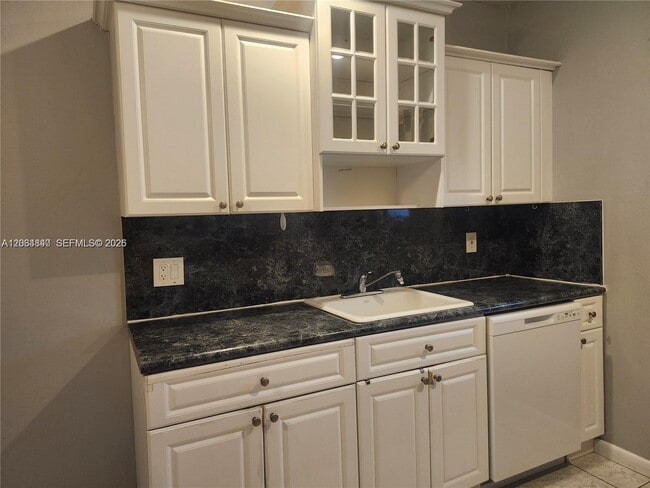 Photo - 421 NE 1st St Unit 112
