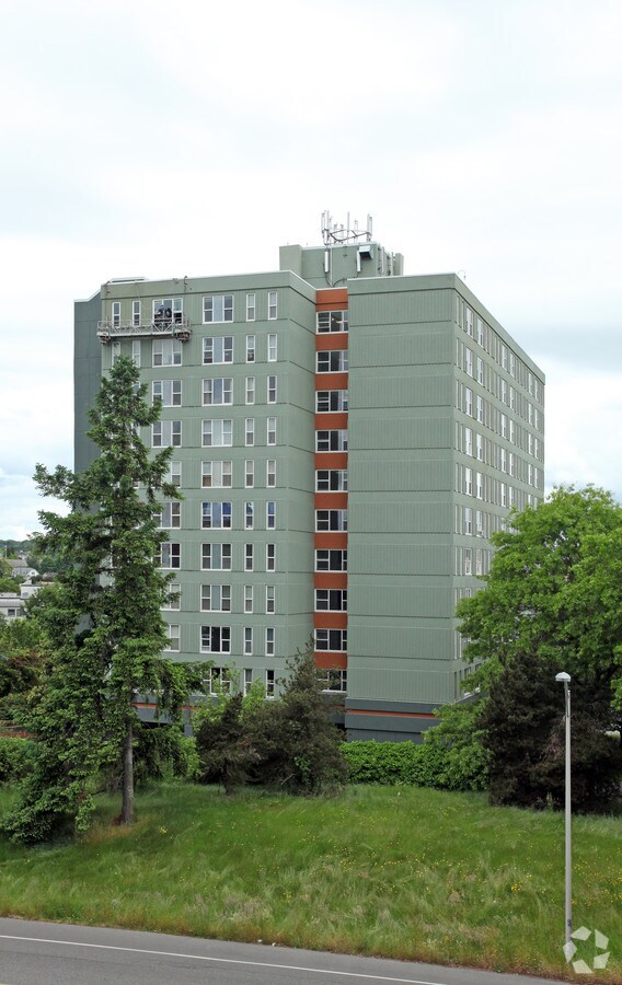Photo - Greenlake Plaza Apartments
