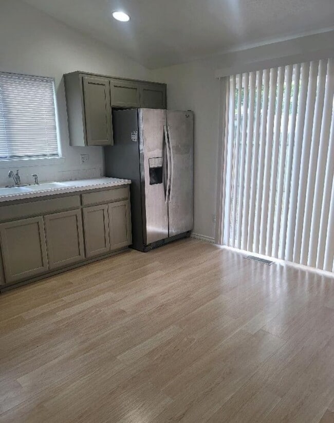 Photo - 4963-KE4963 Selway St NE