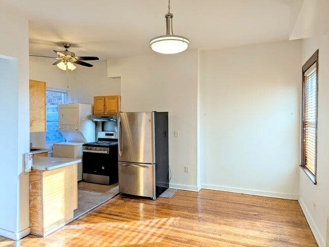 Photo - 3612 S King Dr Unit 3rd Floor