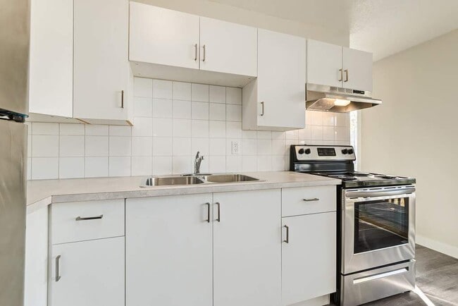 Photo - Poplar Grove