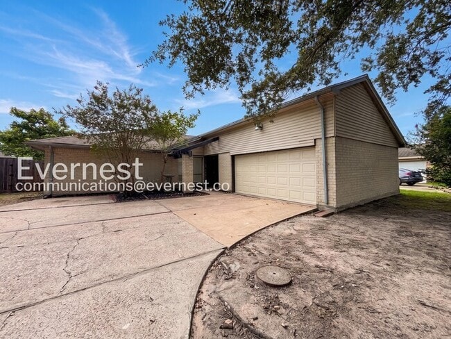 Building Photo - 1334 Willersley Ln
