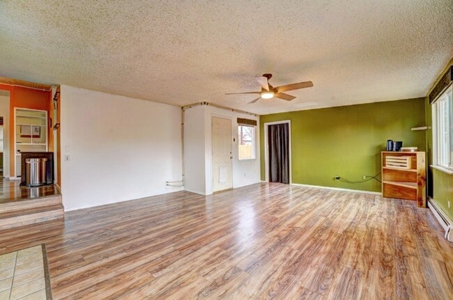 Photo - 1630 Maple Ct