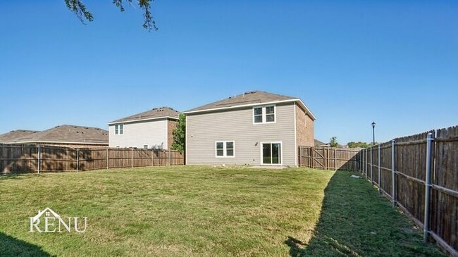 Photo - 758 Oakhurst Dr