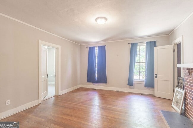 Photo - 356 Jackson St