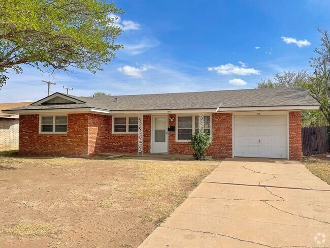 Building Photo - Pre-Leasing - 3 bed 2 bath Rental