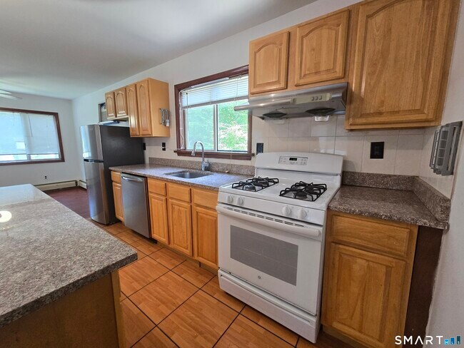 Photo - 493 Den Ln